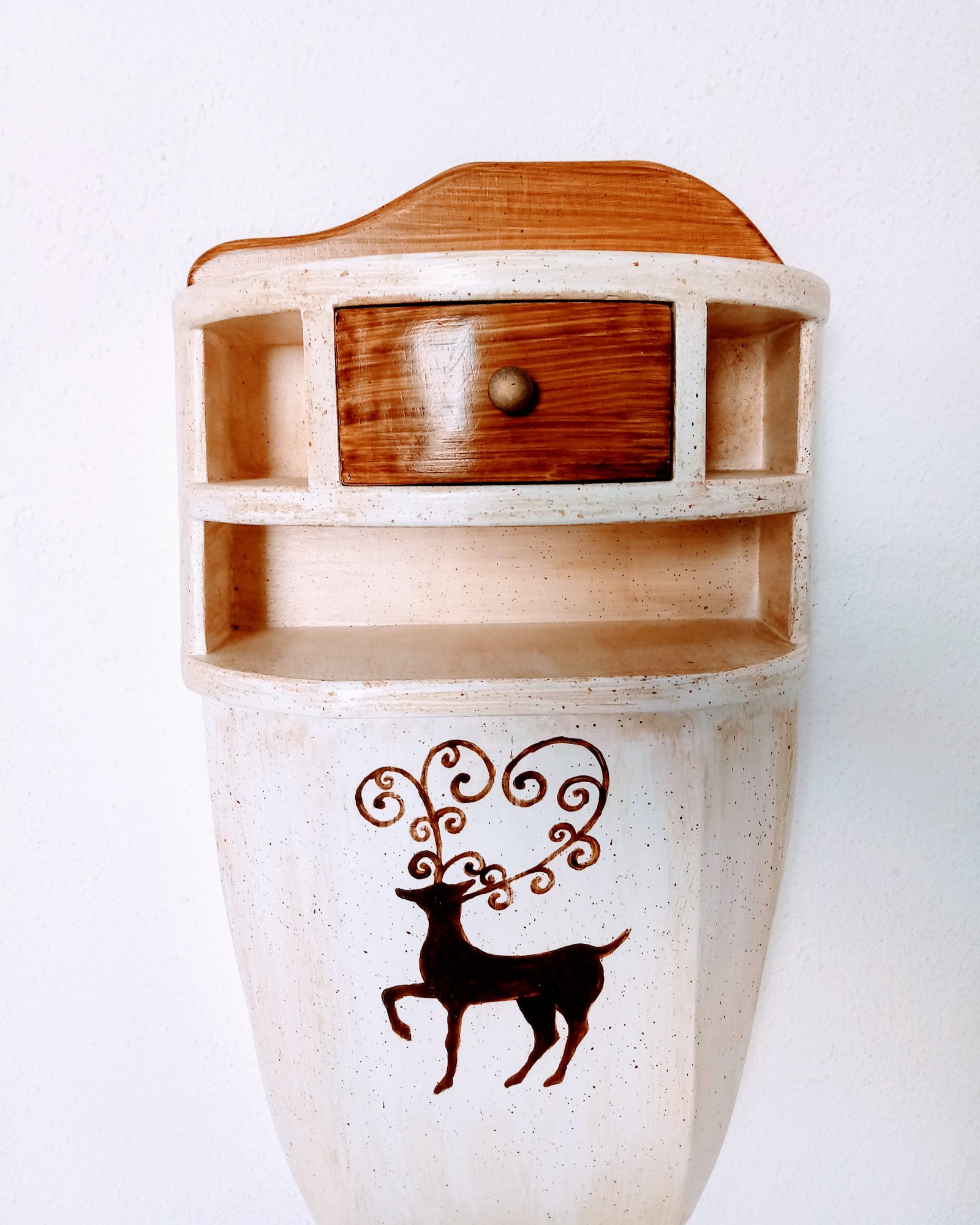 Comodino sosopeso mod. "cervus" 2 quello medio
